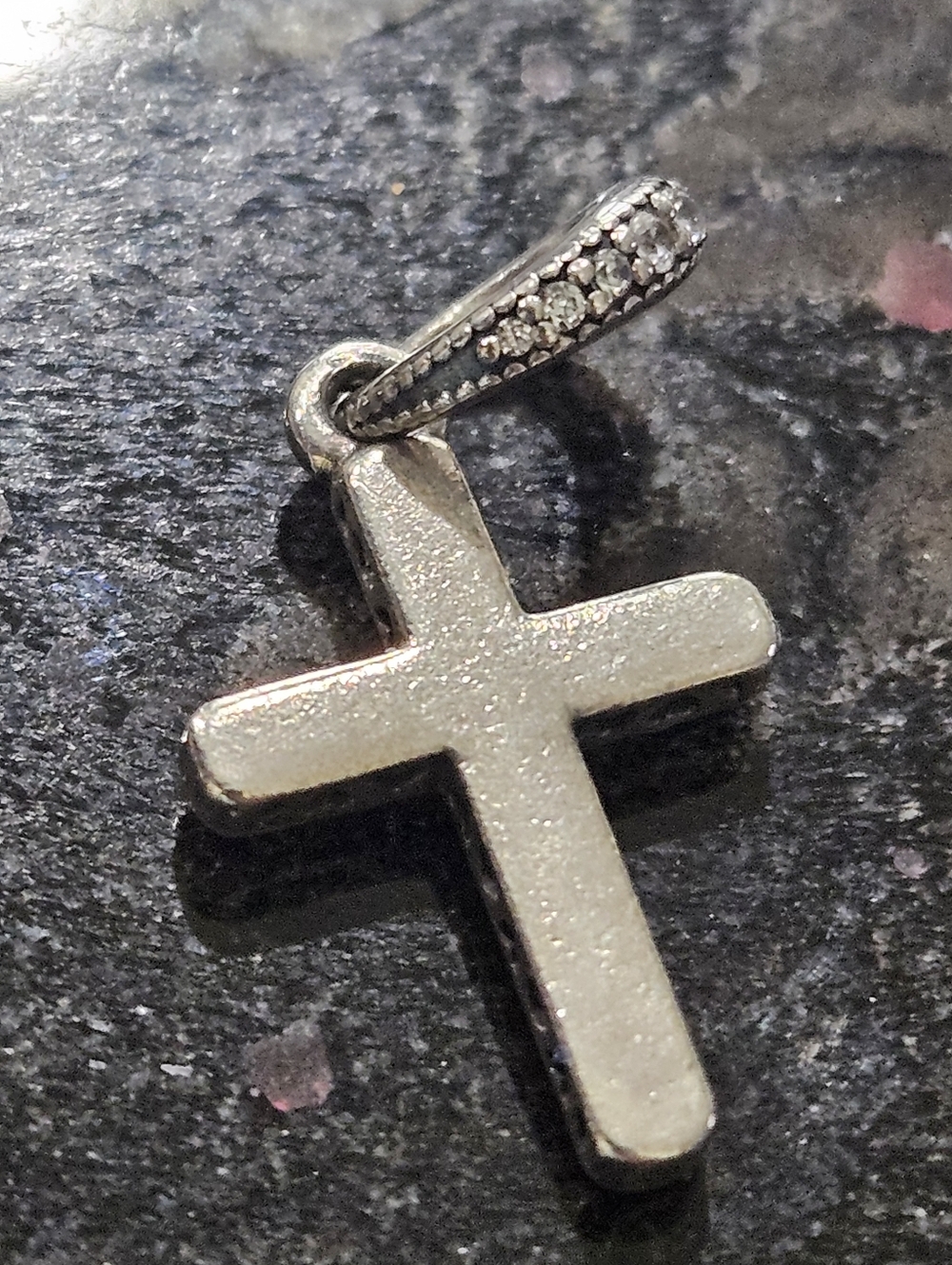 PANDORA Sparkling Cross Pendant No. 397571 - Picture 3 of 6